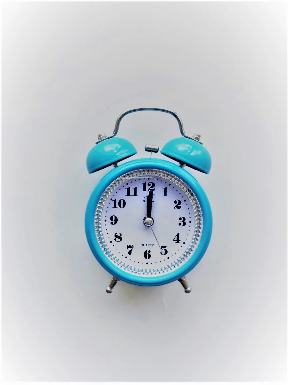 Dekoratif Çalar Masa Saati