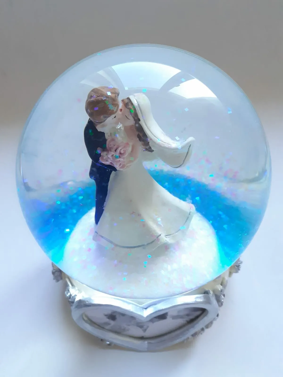 Işıklı Müzikli Sihirli Kar Küresi Sevdiklerinize Hediye NO 6