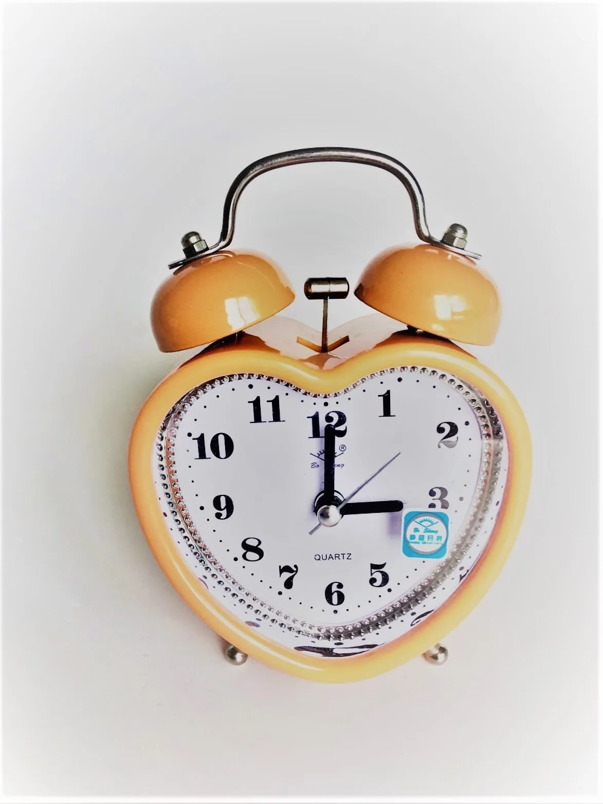 Tayfun Kalp Şeklinde Dekoratif Çalar Masa Saati Turuncu